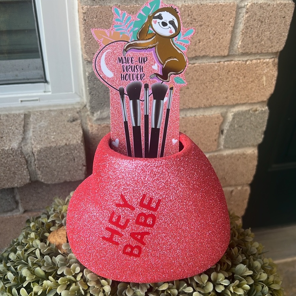 Cute💕💄pink glitter HEY BABE. BRUSH HOLDER! - Picture 2 of 16